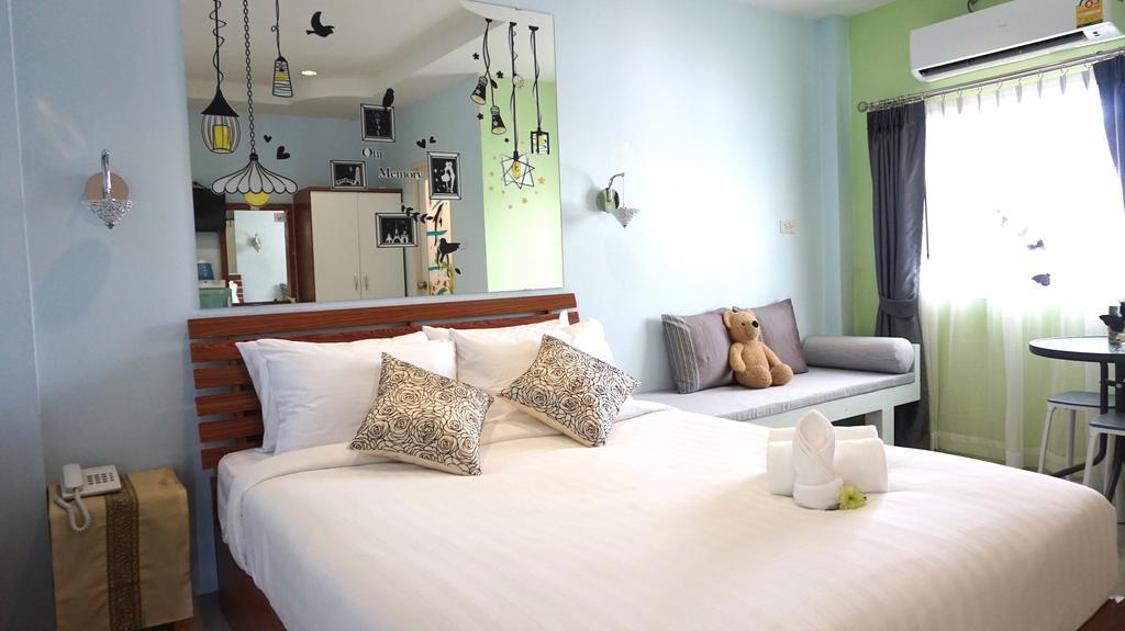 Naka Dream Hotel HHQ Quarto foto
